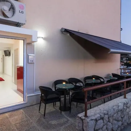 Free Bird - Bed In Bed Mixed 5 * Dubrovnik